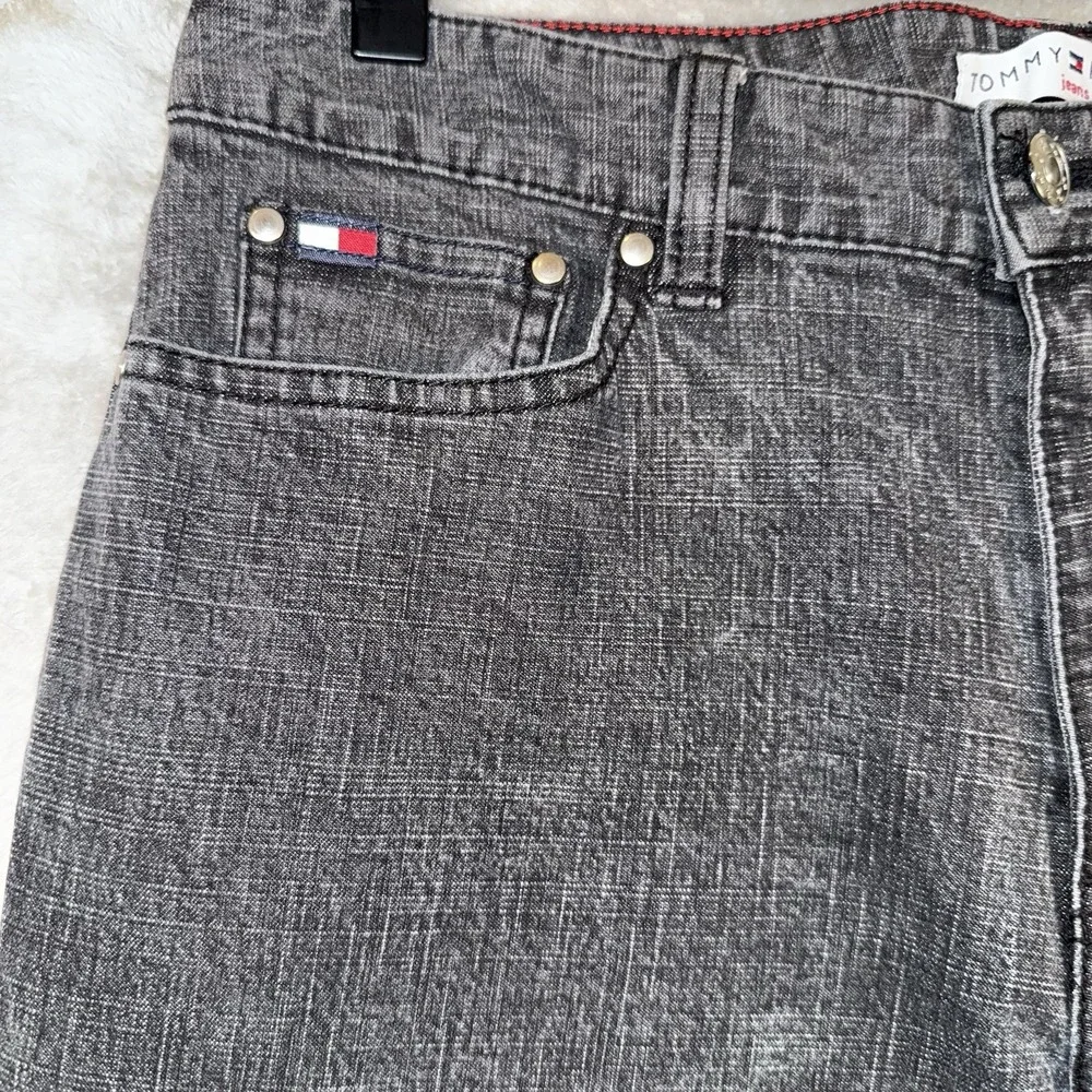 Tommy Hilfiger this product